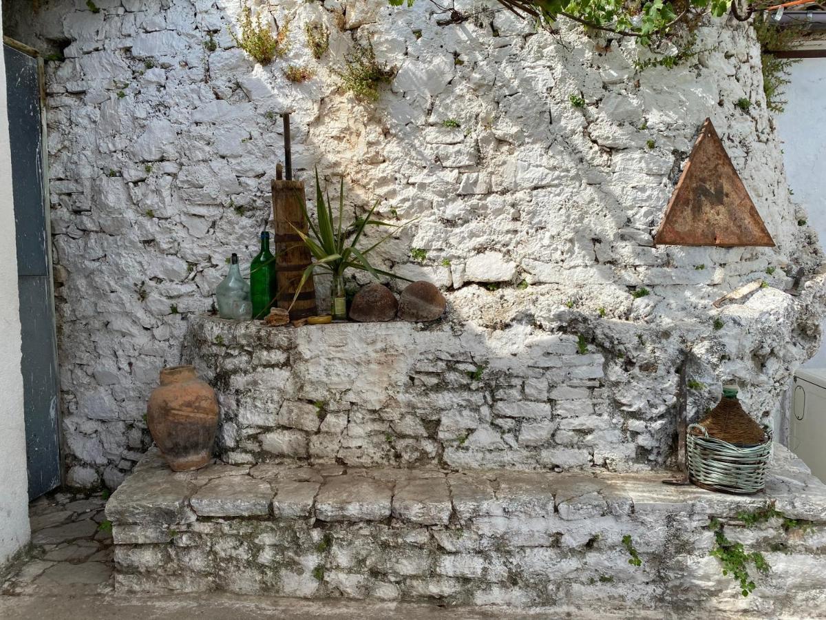 Shotgun Hostel & Guesthouse Vuno Exterior foto